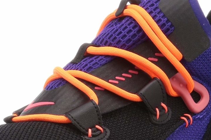 Nike Zoom Moc lacing system
